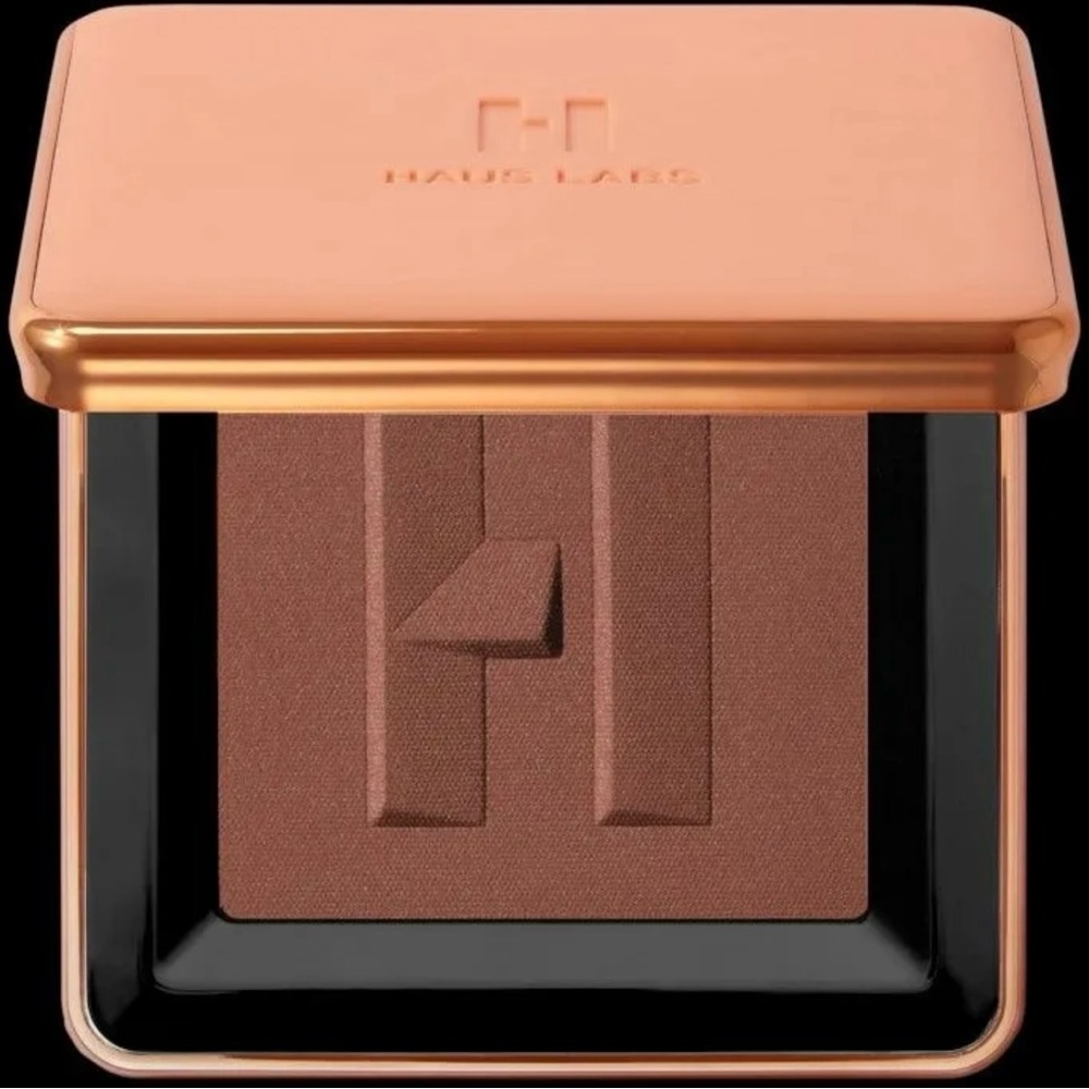 New in box! HAUS LABS BY LADY GAGA 
Power Sculpt Velvet Talc-Free Powder Bronzer